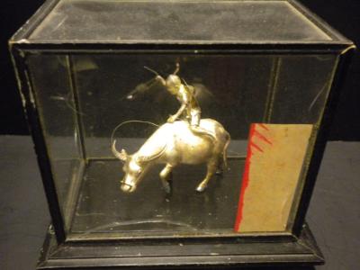 figurine