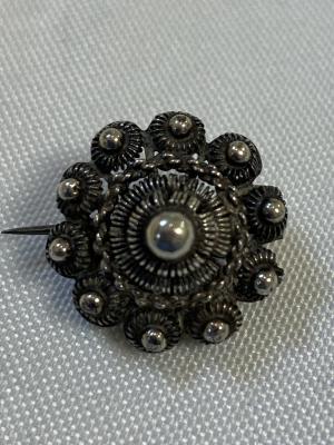Pin